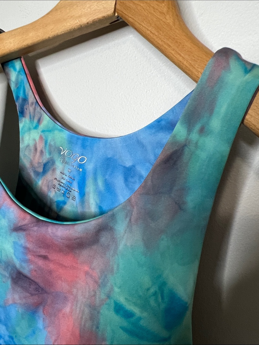 VOGO Athletica Tie-Dye Racerback Crop Tank in Blue, Green, Red, Size Medium - Picture 4 of 9